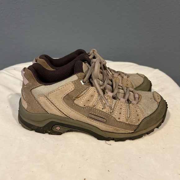 Women’s Columbia shoes size 6 - Picture 4 of 5